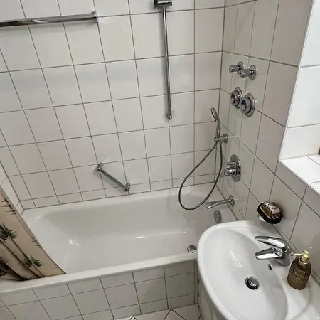 Apartment Schone 5 Minuten Von Messe.